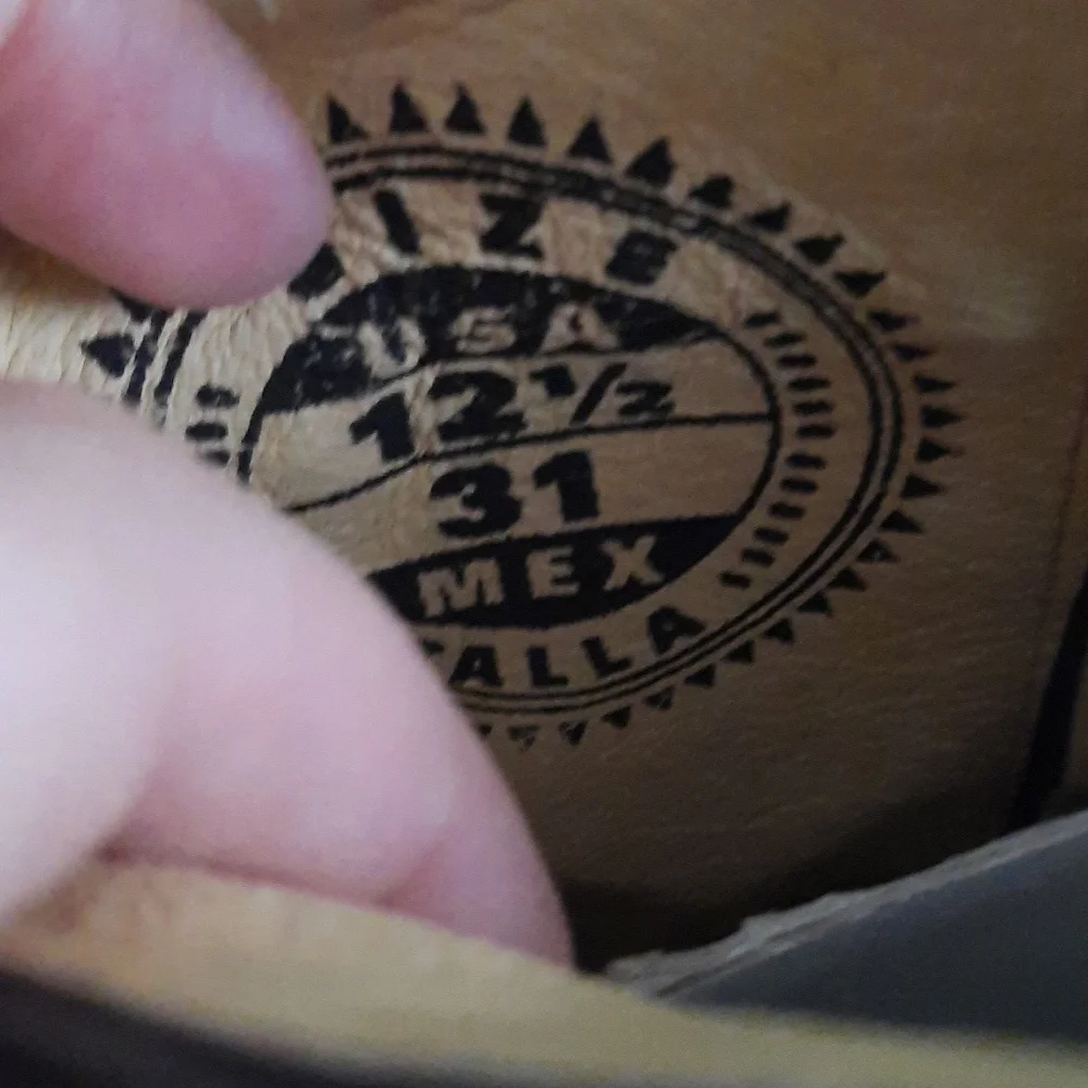 Boots - Picture 2 of 3